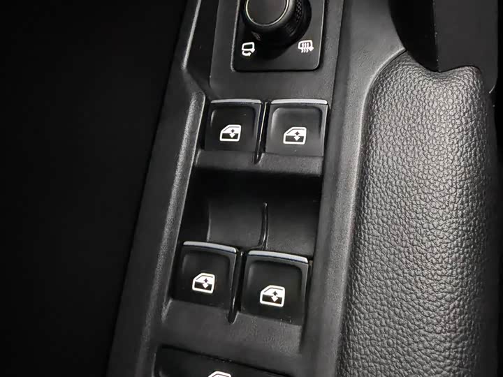 Фото 14 - Volkswagen Tayron