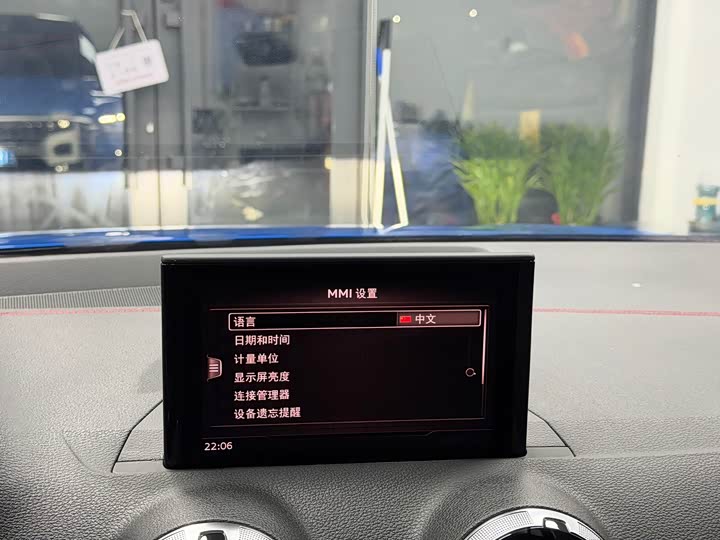 Фото 15 - Audi Q2L