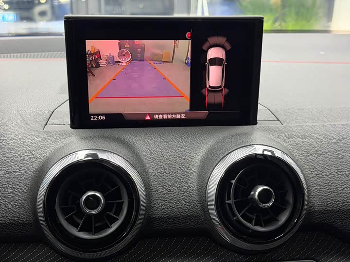 Фото 16 - Audi Q2L