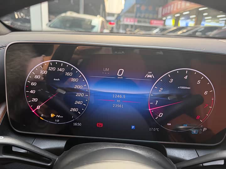 Фото 13 - Mercedes-Benz GLC-Class