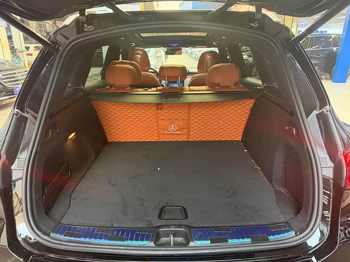 Фото 18 - Mercedes-Benz GLC-Class