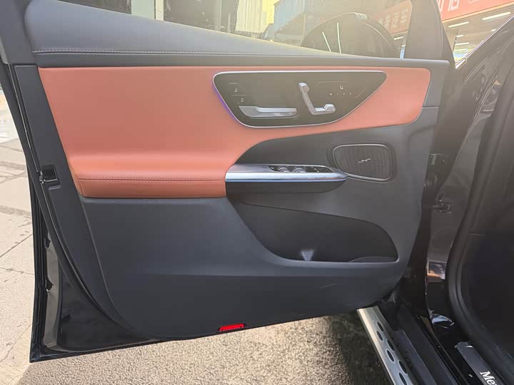 Фото 8 - Mercedes-Benz GLC-Class