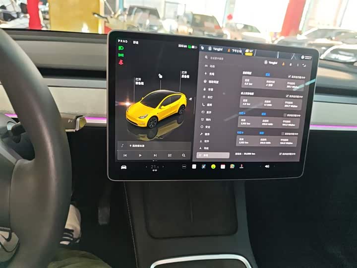 Фото 13 - Tesla Model Y