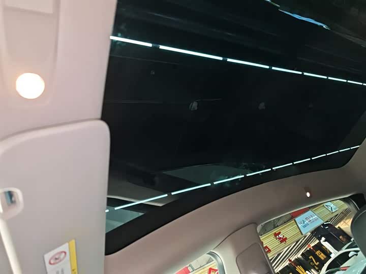 Фото 18 - Tesla Model Y