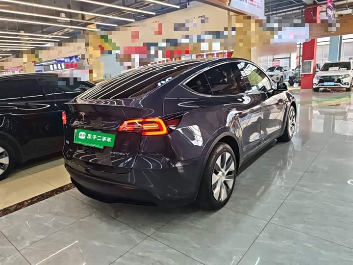 Фото 7 - Tesla Model Y