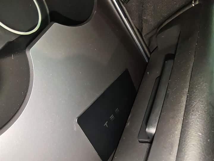 Фото 9 - Tesla Model Y