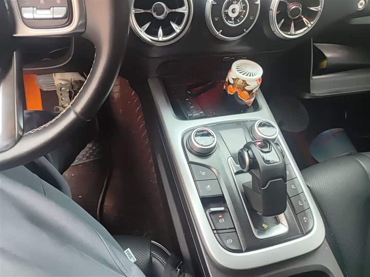 Фото 14 - Tank 300