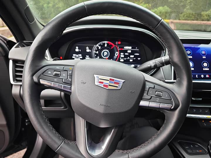 Фото 10 - Cadillac CT5