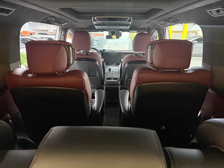 Фото 16 - GAC Trumpchi M8