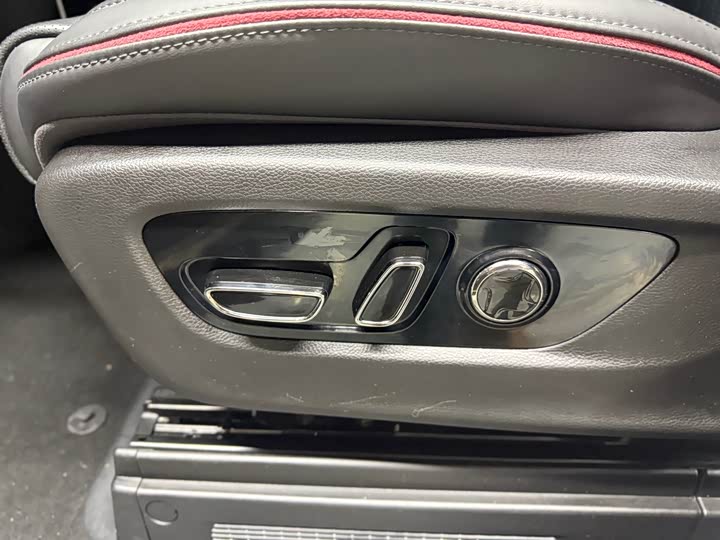 Фото 27 - GAC Trumpchi M8