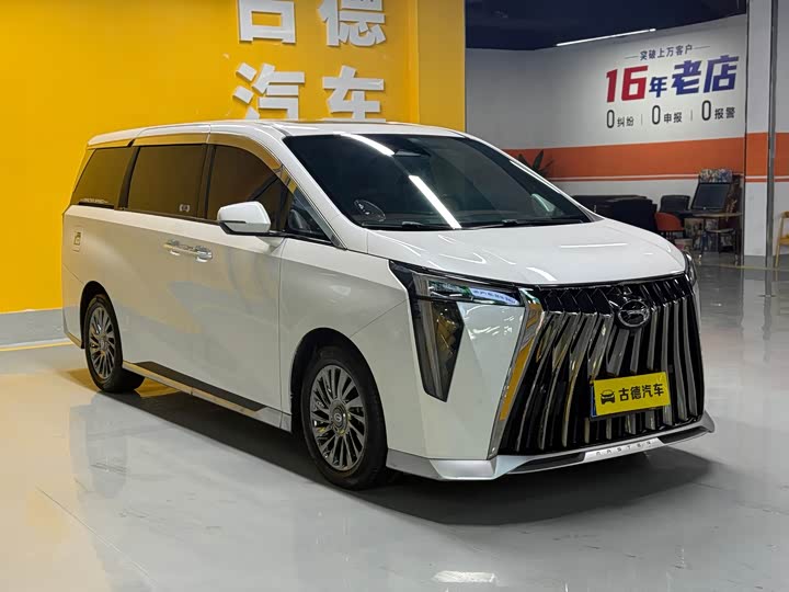 Фото 4 - GAC Trumpchi M8