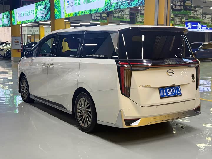 Фото 6 - GAC Trumpchi M8