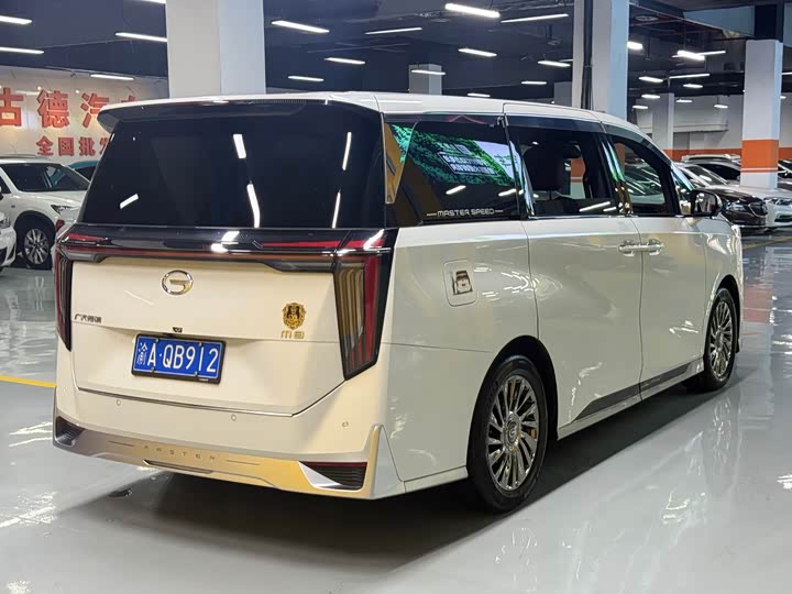 Фото 8 - GAC Trumpchi M8