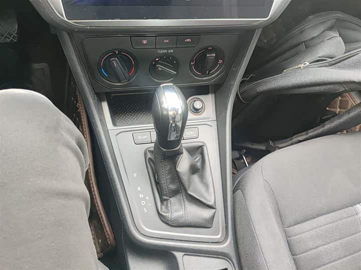 Фото 14 - Volkswagen Lavida