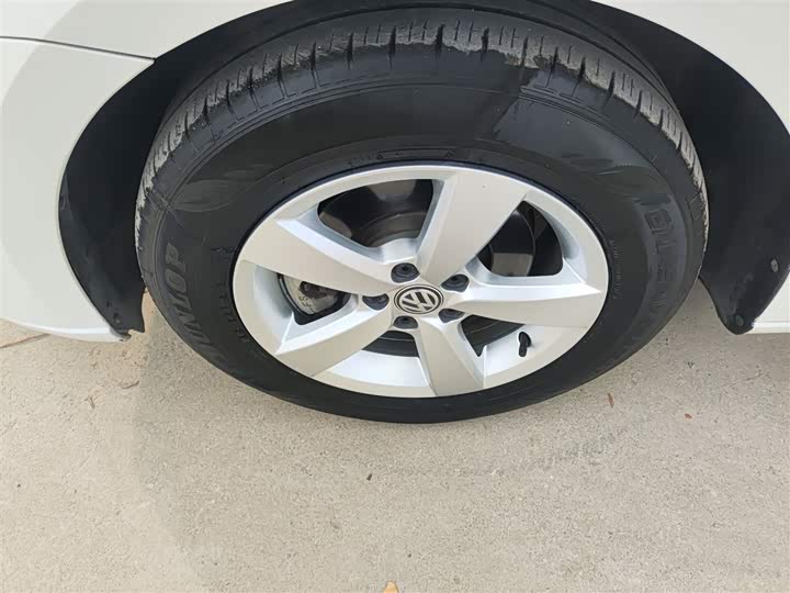 Фото 23 - Volkswagen Lavida