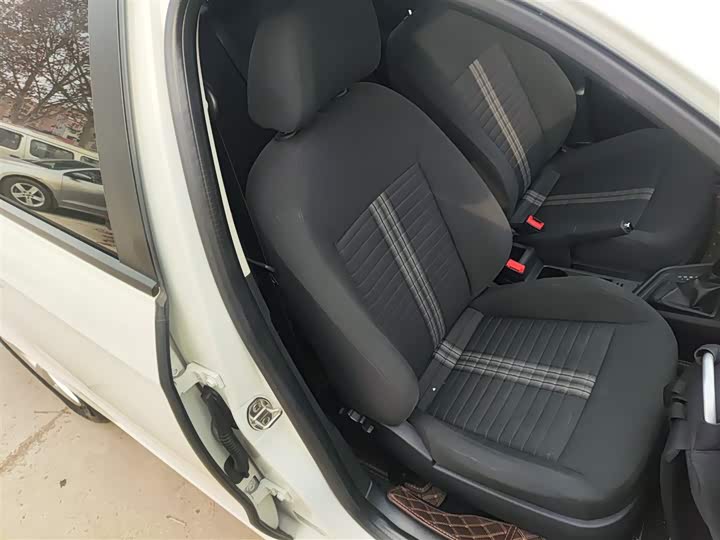 Фото 25 - Volkswagen Lavida