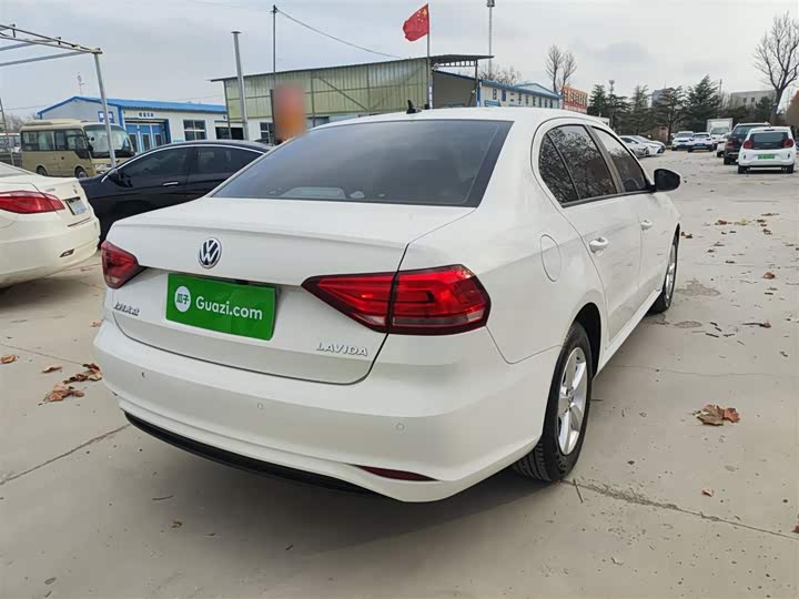 Фото 7 - Volkswagen Lavida