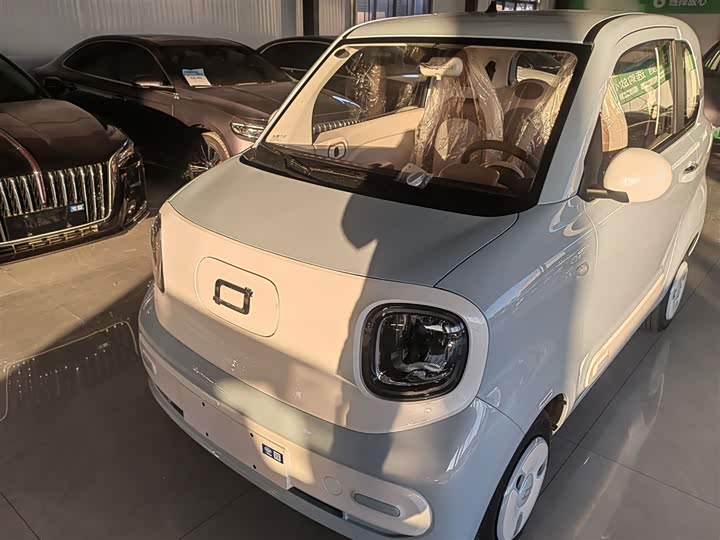 Фото 1 - Bestune Pony