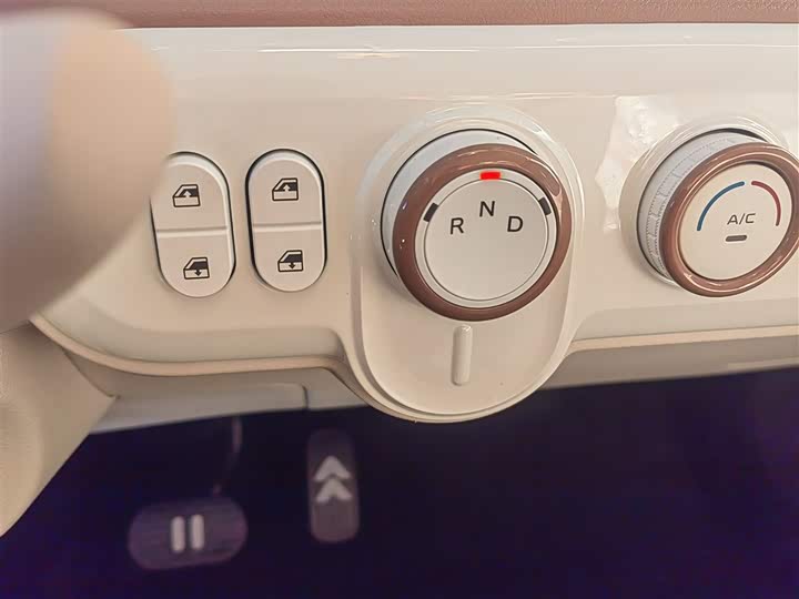 Фото 6 - Bestune Pony