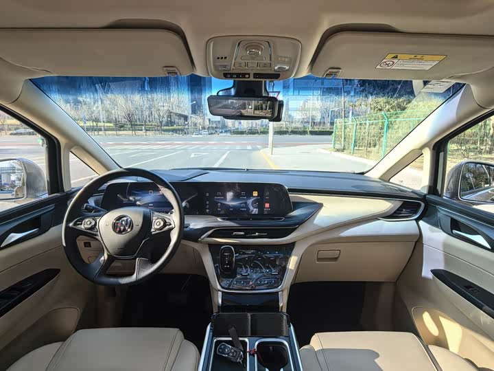 Фото 6 - Buick GL8 ES