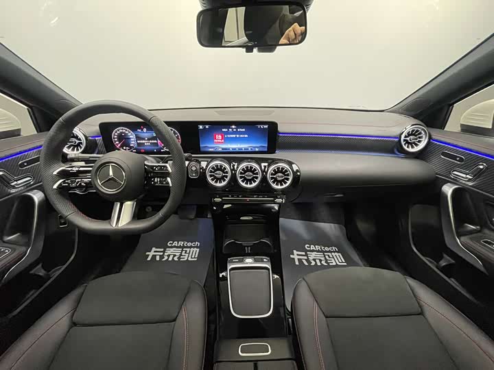 Фото 12 - Mercedes-Benz A-Class