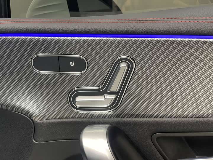 Фото 16 - Mercedes-Benz A-Class