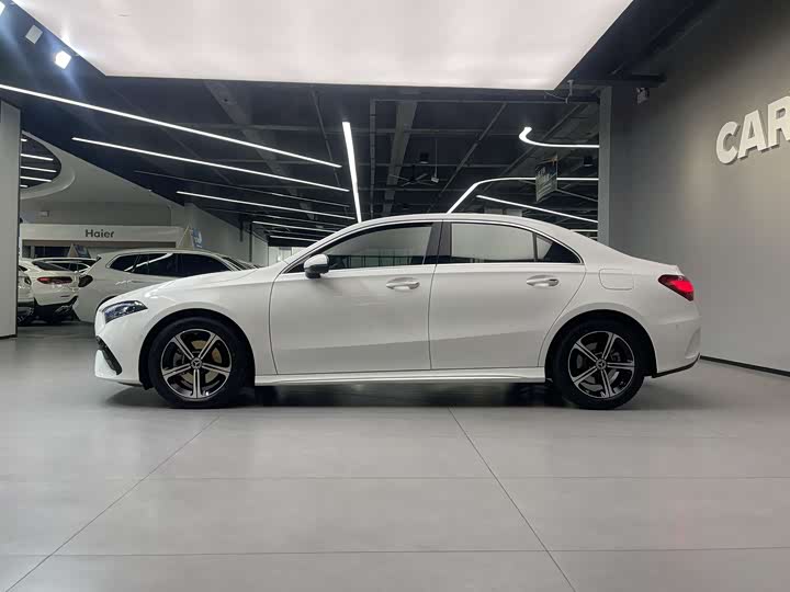 Фото 8 - Mercedes-Benz A-Class