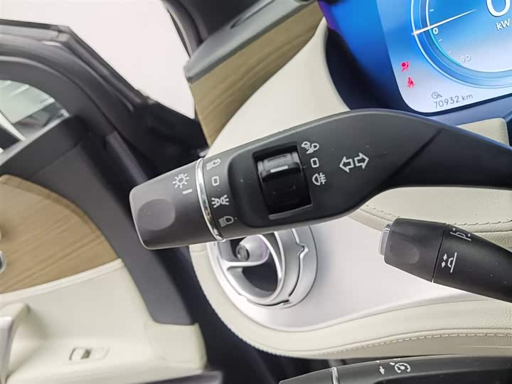 Фото 21 - Denza X