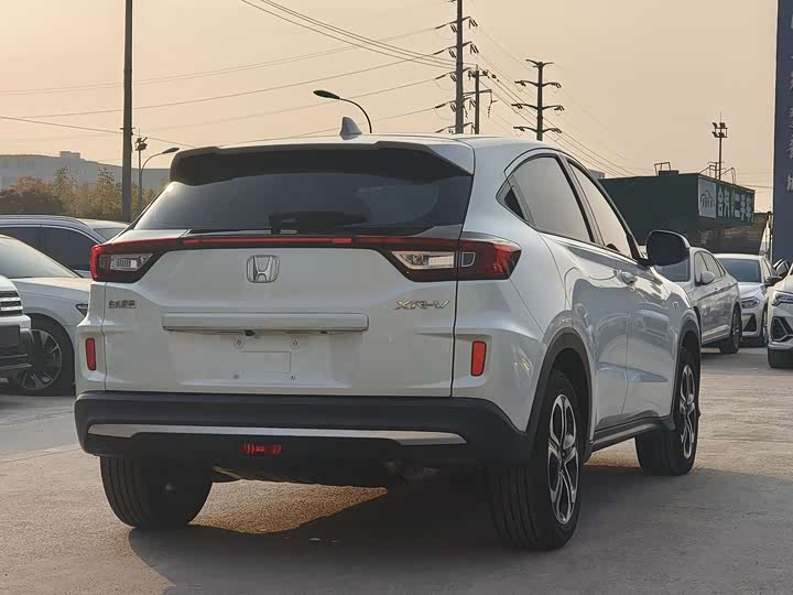 Фото 9 - Honda XR-V