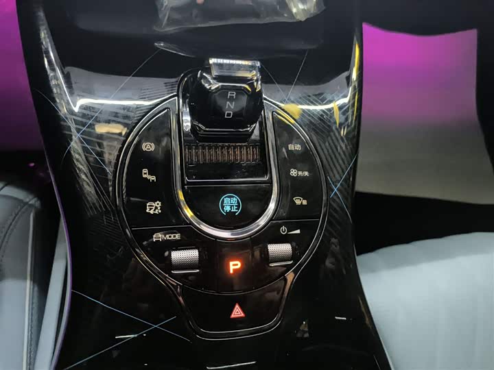 Фото 14 - BYD Seal