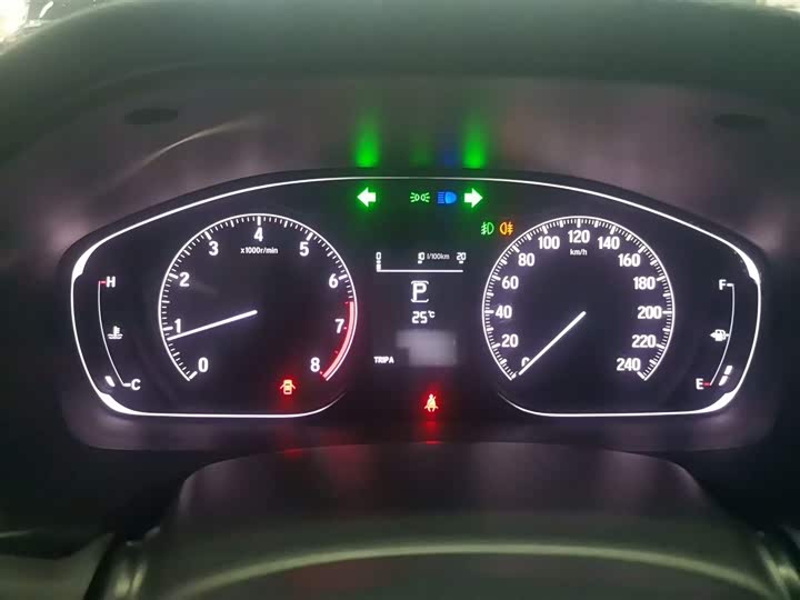 Фото 12 - Honda Inspire