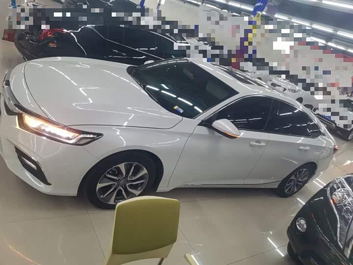 Фото 5 - Honda Inspire