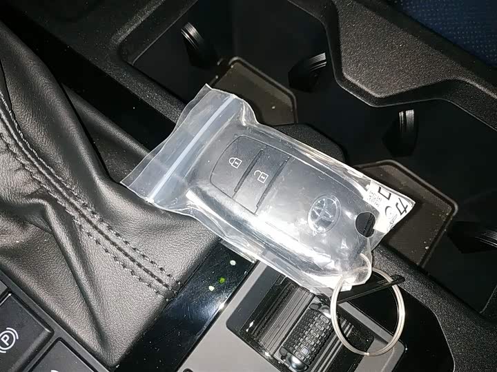 Фото 9 - Toyota Prado