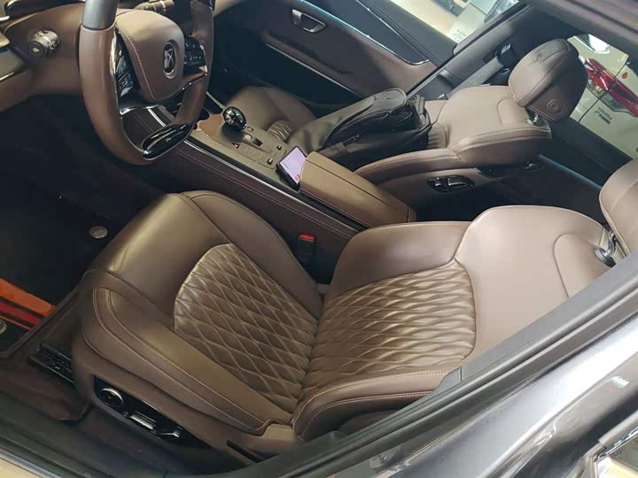 Фото 15 - BYD Han