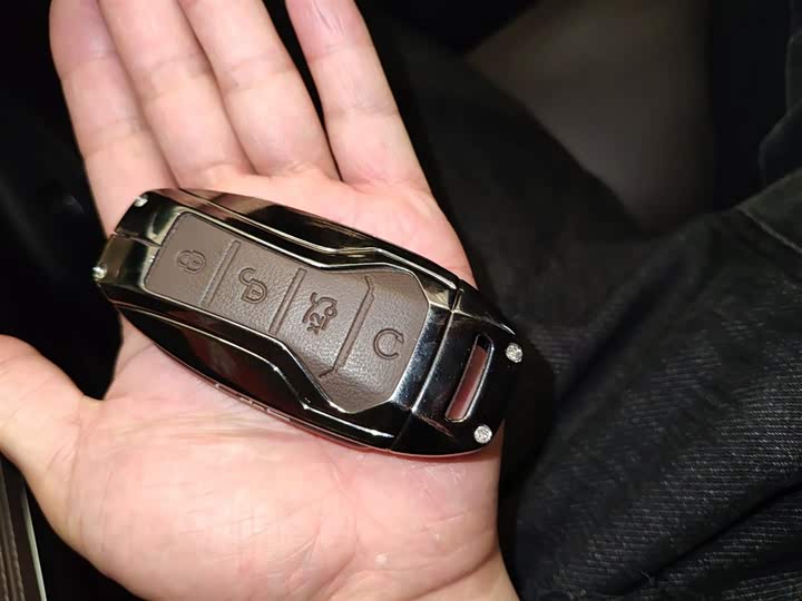 Фото 9 - BYD Han