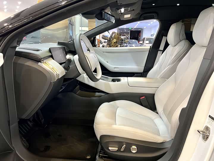 Фото 8 - XPeng F57