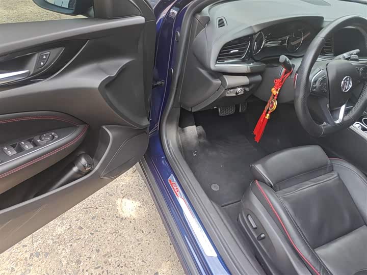 Фото 12 - Buick Regal