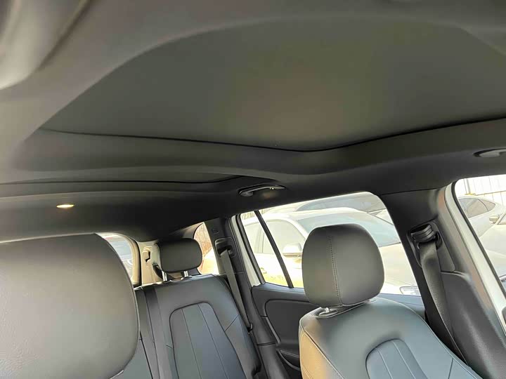 Фото 5 - Mercedes-Benz GLB-Class