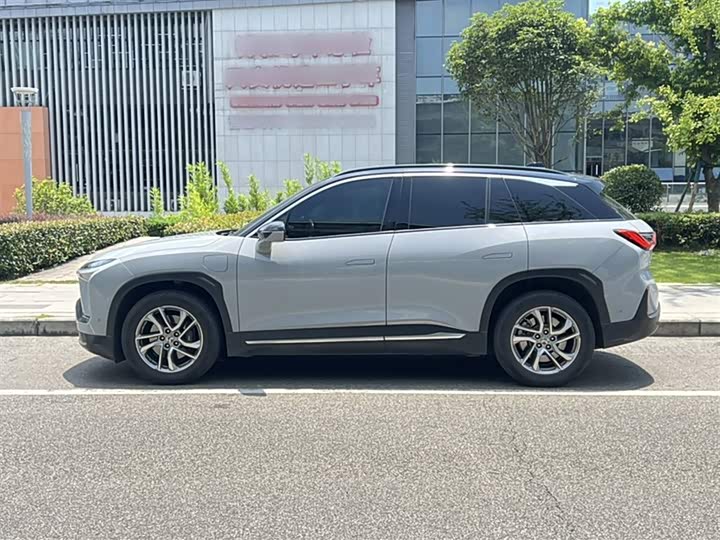 Фото 12 - Nio ES6