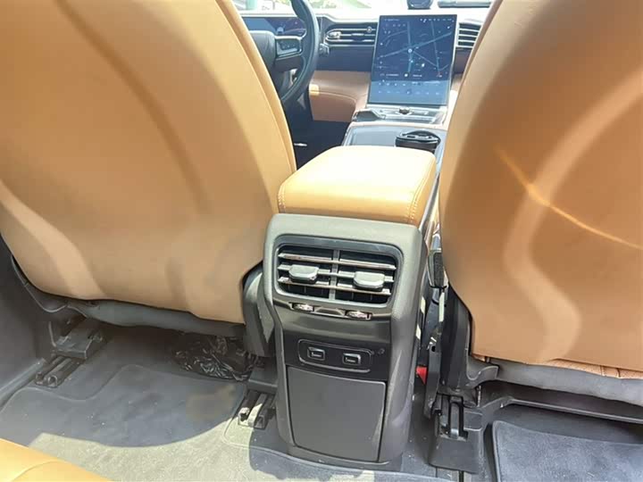 Фото 4 - Nio ES6