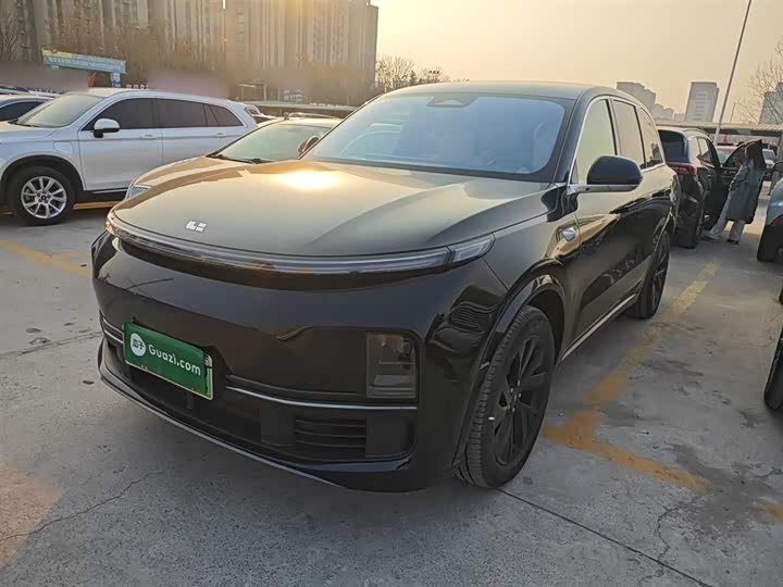 Фото 2 - LiXiang L8