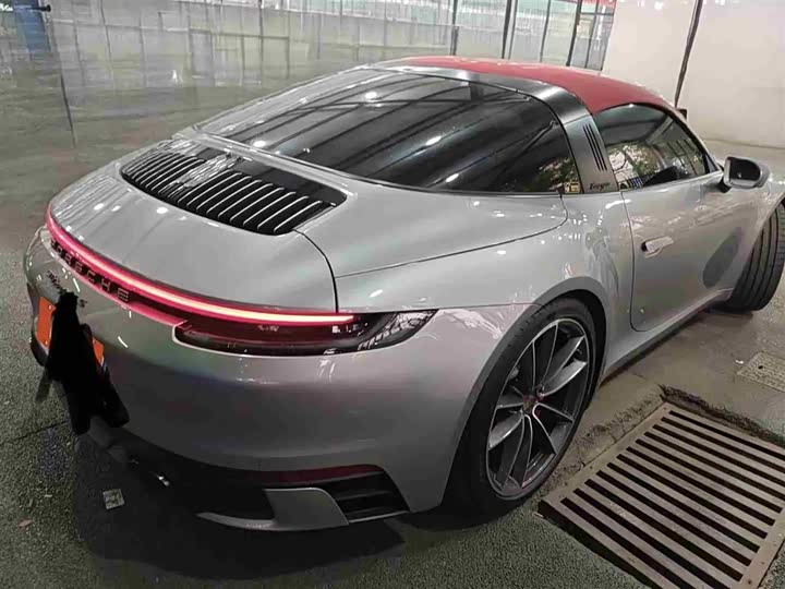 Фото 10 - Porsche 911