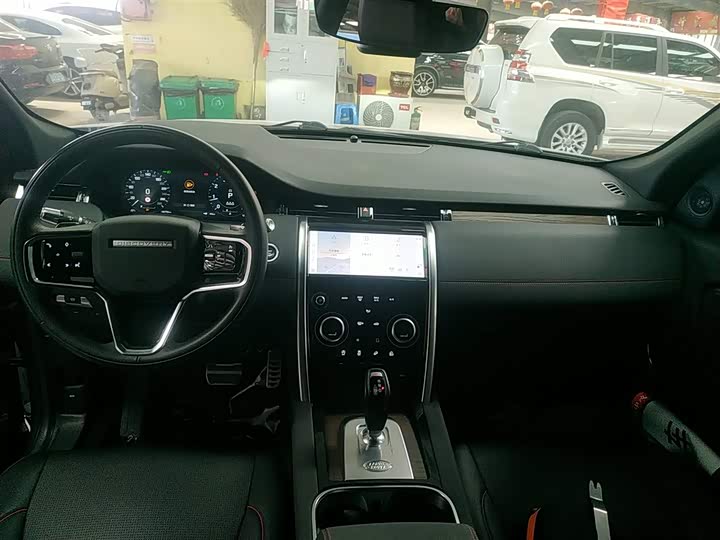 Фото 10 - Land Rover Discovery Sport