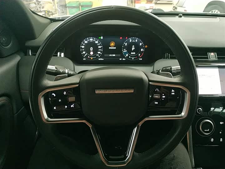 Фото 11 - Land Rover Discovery Sport