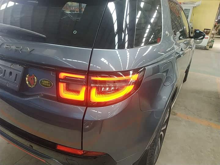 Фото 8 - Land Rover Discovery Sport