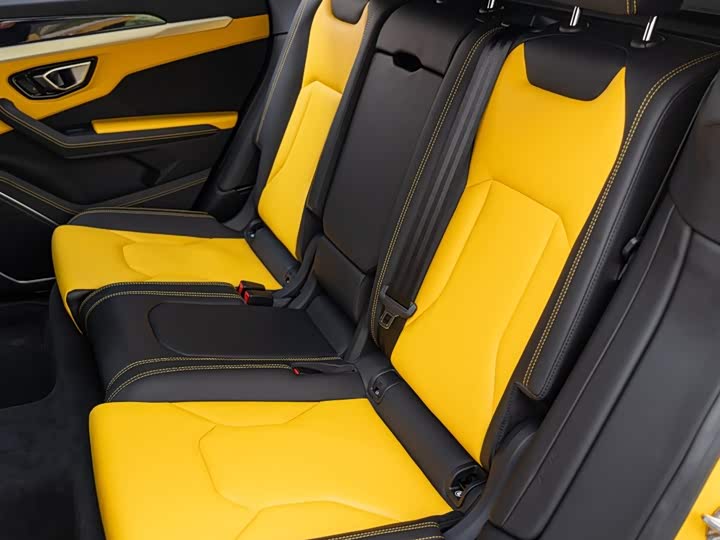 Фото 21 - Lamborghini Urus