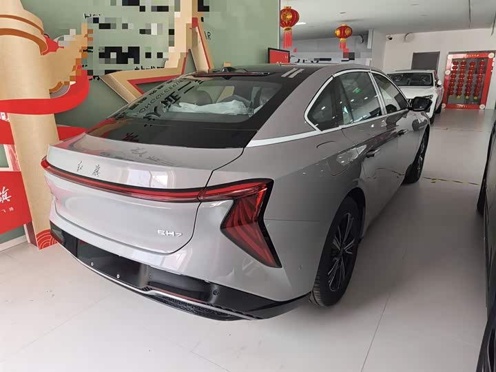 Фото 7 - Hongqi EH7