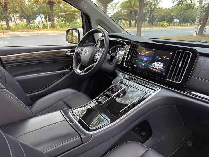 Фото 5 - GAC Trumpchi M8