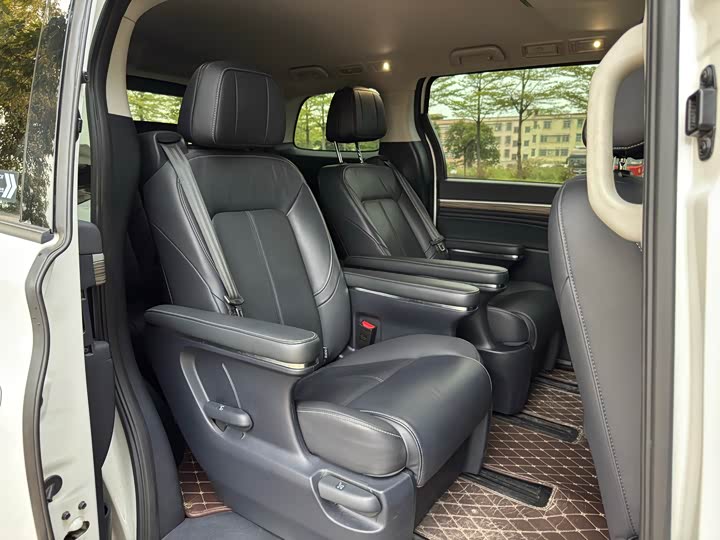 Фото 8 - GAC Trumpchi M8