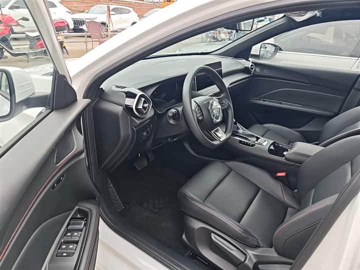 Фото 11 - MG Motor 5